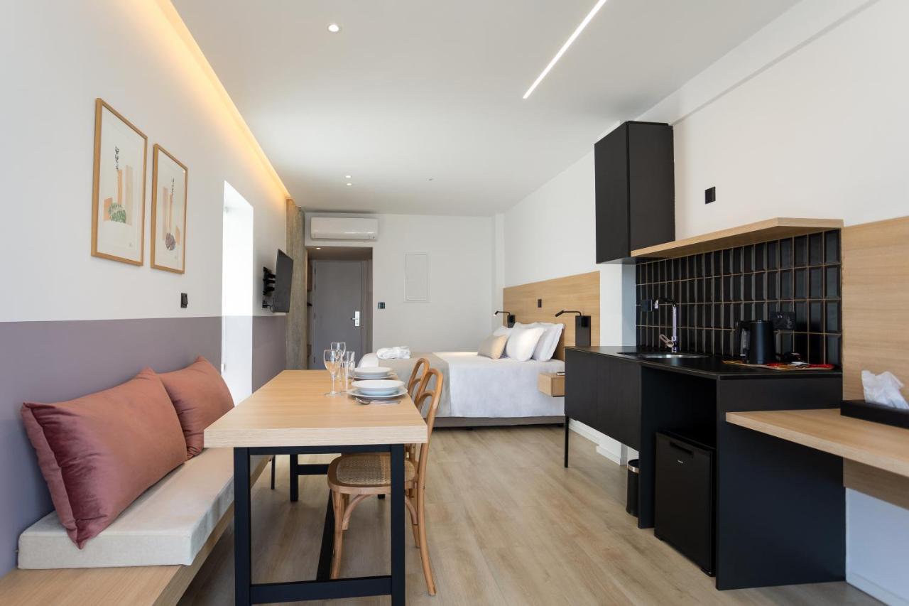 Alinea Urban Saripolou Square מלון דירות לימסול